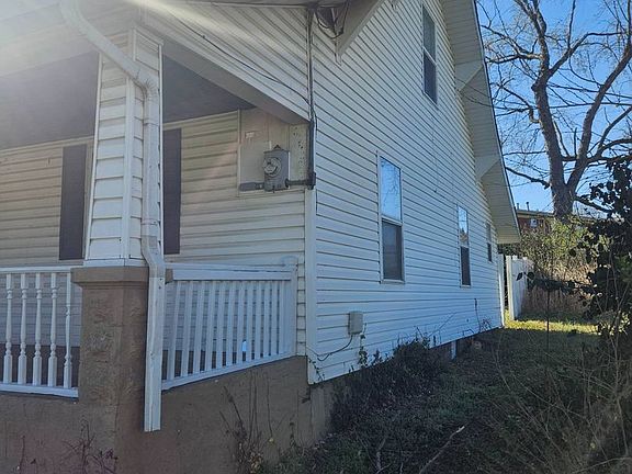 2nd image of 2542 W High St