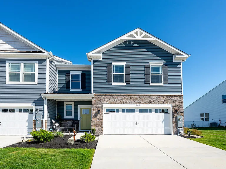 36648 Calm Water Dr — Photo 2