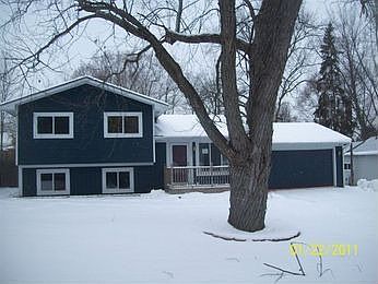 1st image of 305 N Winding Dr