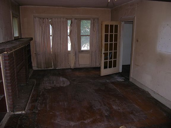 3rd image of 337 S 25th Ave