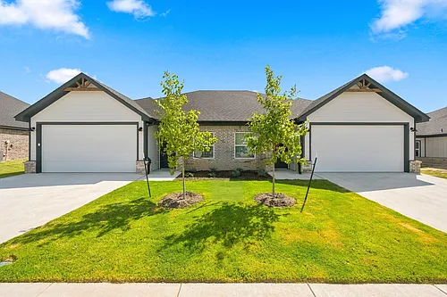 2417 Sloan Cir #A Photo 1 2417 Sloan Cir #A Photo 1