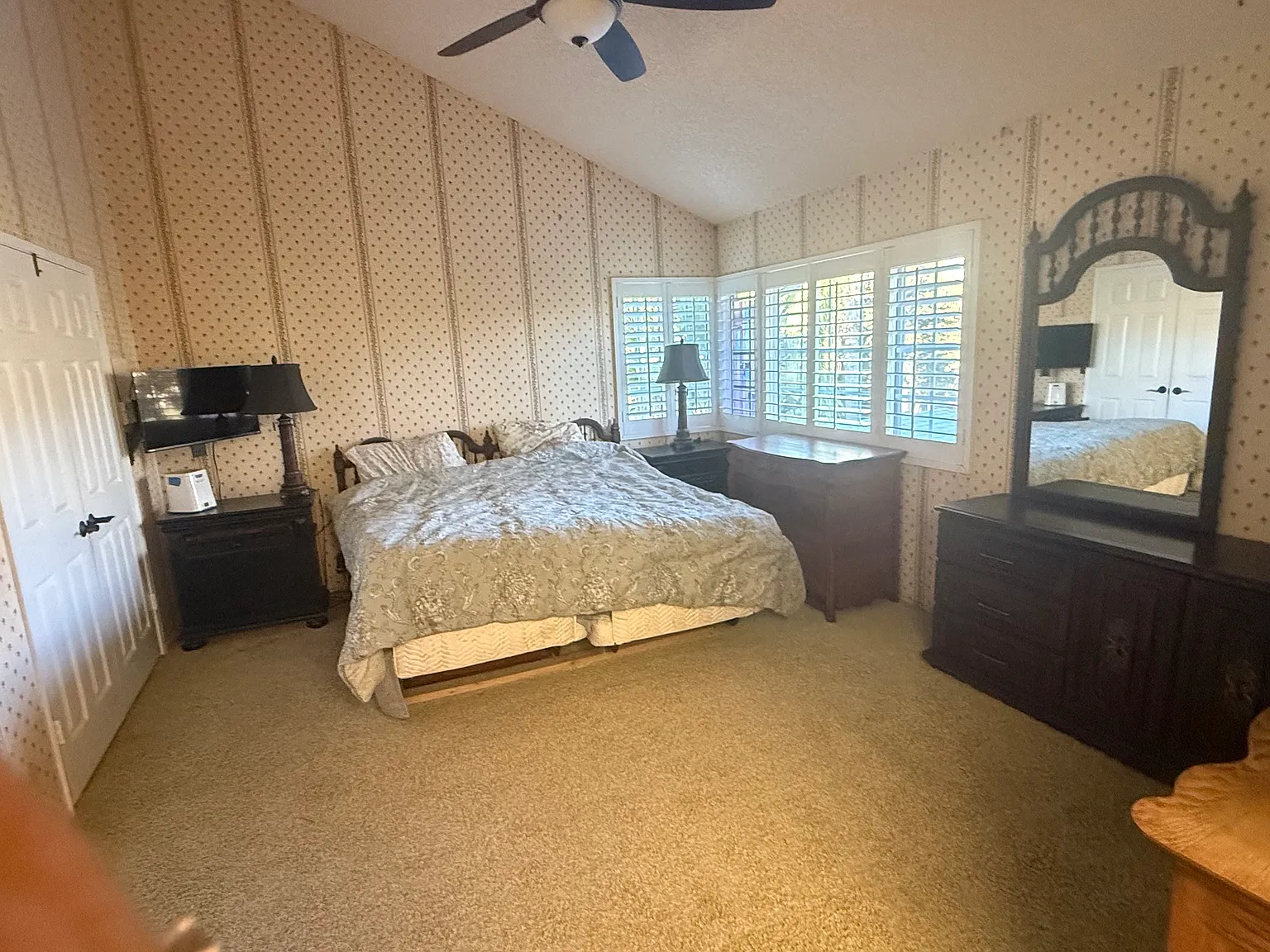 4 bed, 3.5 bath, 2653 sqft, $1,850 — Photo 2