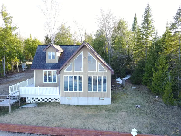 19359 E Steel Rd, De Tour Village, MI 49725