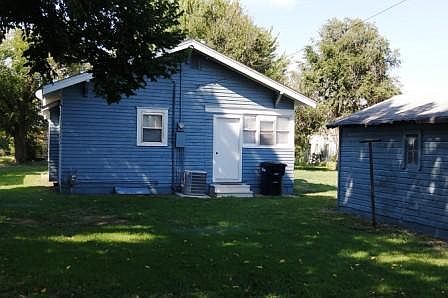 1715 W Randolph Back of house and small Garage