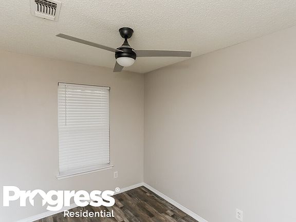 5th image of 1134 Heather Wood Dr