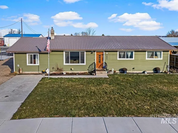 303 E Idaho St, New Plymouth, ID 83655