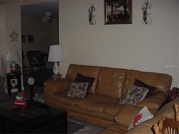 2nd image of 204 Moss Ln