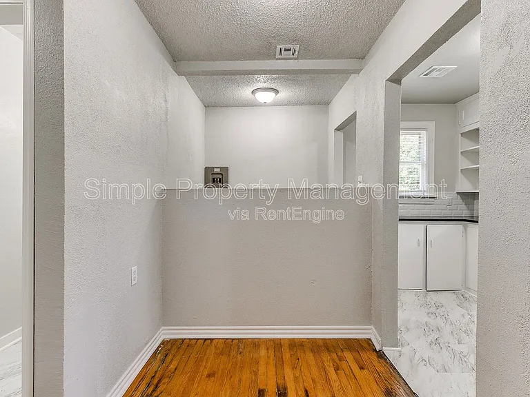 1841 N Gatewood Ave — Photo 11