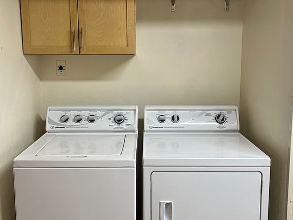 3rd image of 828 Lincoln Ave Unit 2