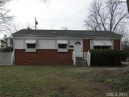 2nd image of 4937 Winchester St