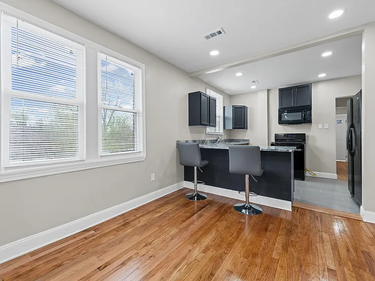 13496 Hazelridge St — Photo 10