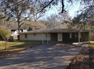 2932 Neal Dr, Pineville, LA 71360