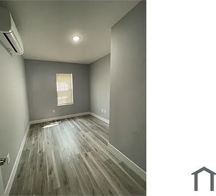 3 bed, 1200 sqft, $3,777 — Photo 2