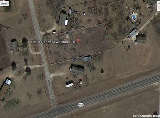 17518 Ranchview Estates Dr, Elmendorf, TX 78112