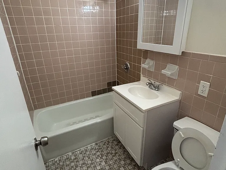 336 E 95th St #3A — Photo 7