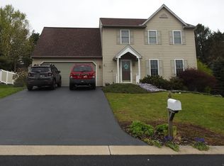 18 Fox Run Ter, Lititz, PA 17543