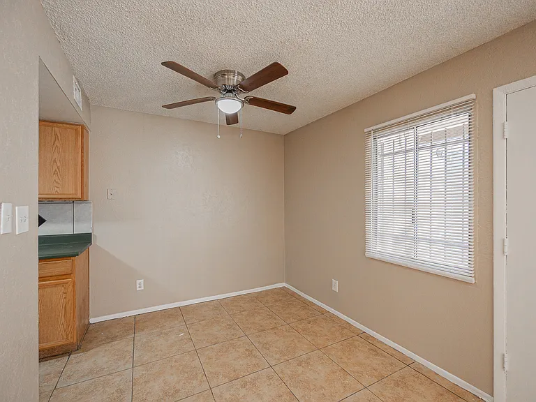 5214 N 42nd Pkwy — Photo 7