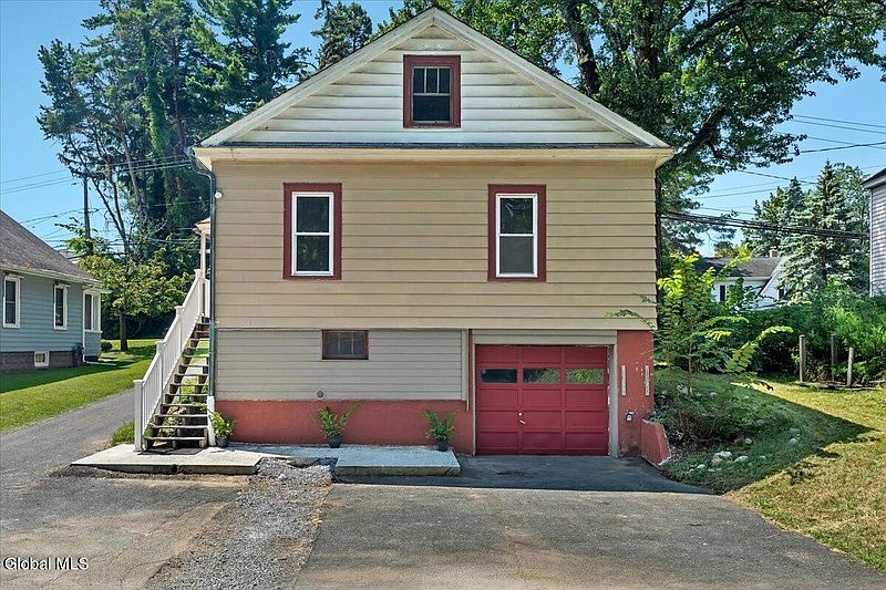4th image of 549 Watervliet Shaker Road