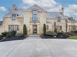 78 Hoodridge Dr, Pittsburgh, PA 15228