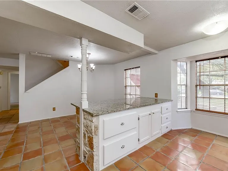 4200 Everest Ln — Photo 11