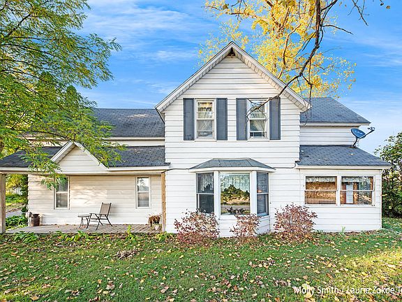 2nd image of 8301 Lake Michigan Dr