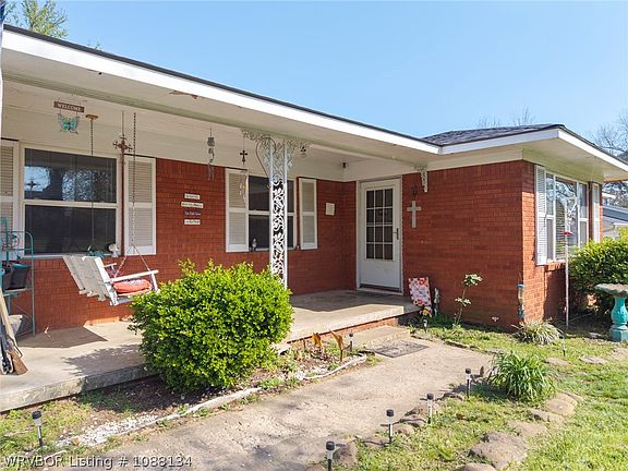 5th image of 12 Mable Nell Rd