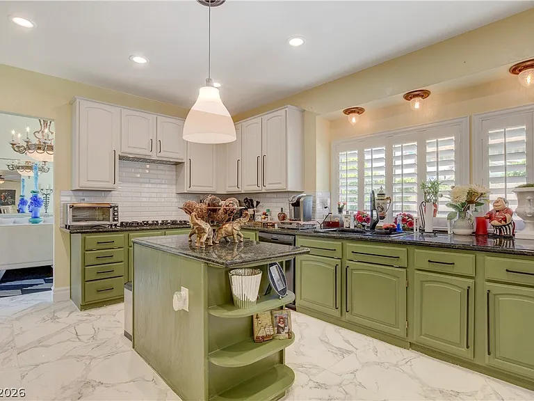 7613 Hackensack Ct — Photo 11