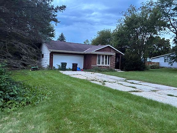 5th image of 6115 N Greenvale Dr