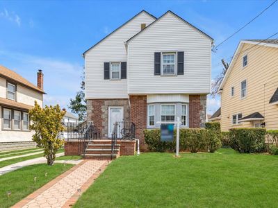 230 Kensington Road, Lynbrook, NY, 11563