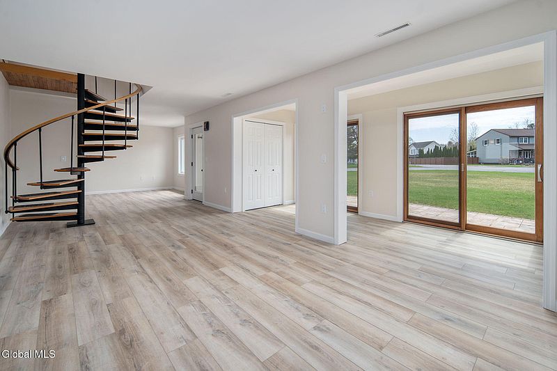 4th image of 1412 Rocco Drive