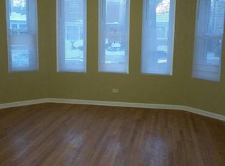 10411 S Rhodes Ave #3, Chicago, IL 60628