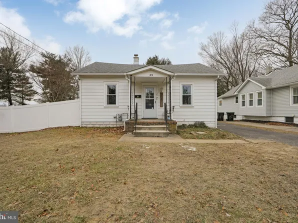 35 Egg Harbor Rd, Berlin, NJ 08009