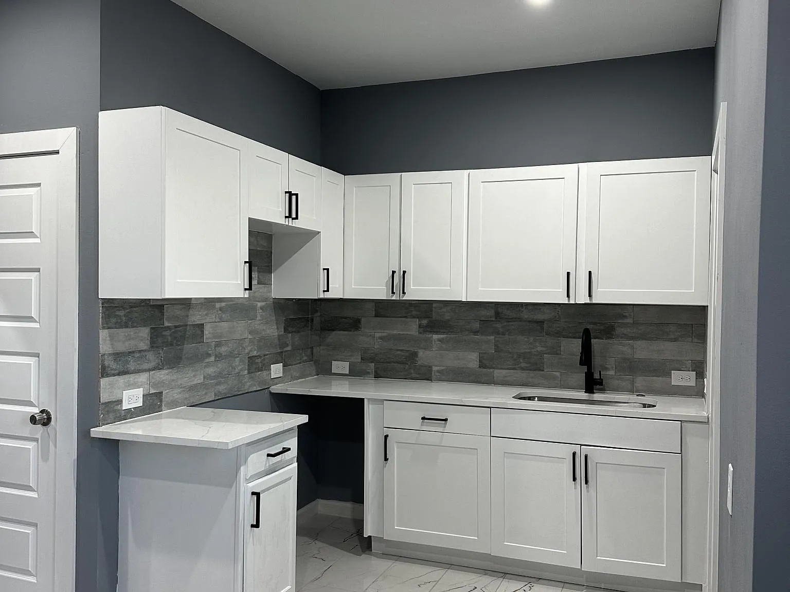 926 Centre St — Photo 1