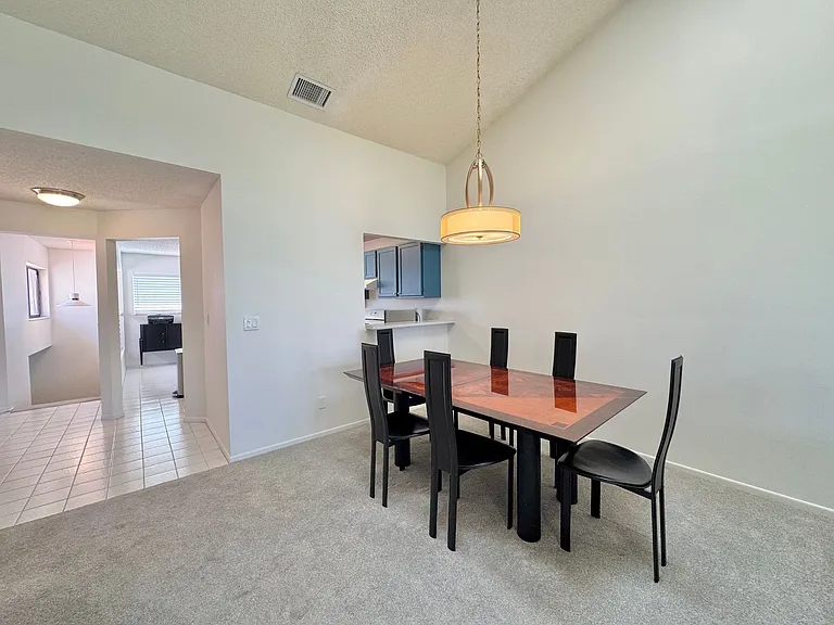 715 Magnolia Pl — Photo 6