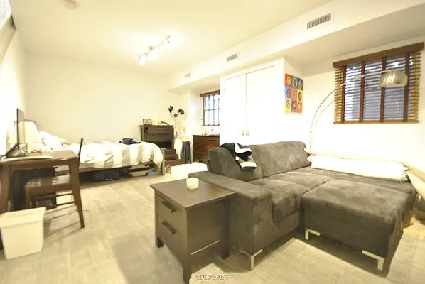 Rented by Town Residential | media 26