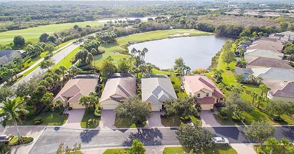 4th image of 3171 Bramble Cove Ct