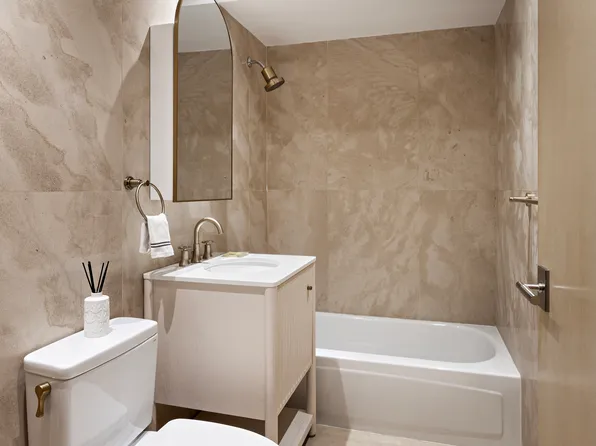 39 North Moore Street image 14 of 14