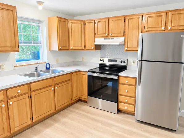 407 Portland Rd #1, Gray, ME 04039