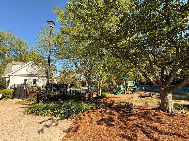 3020 Serenade Ct — Photo 40