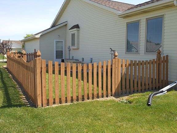 Fenced Side Yard
