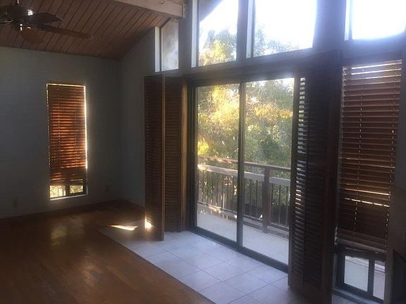 The volume of this studio is dramatic, especially as it's fi