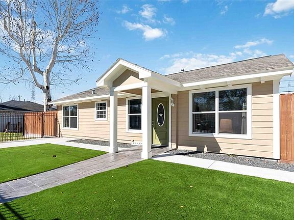 3rd image of 10938 Fullerton Dr