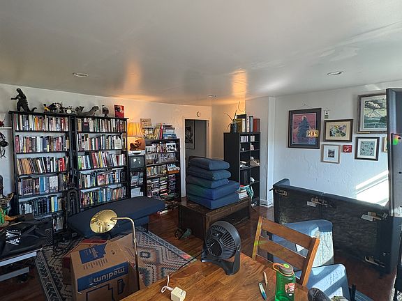 Reverse view of living room.