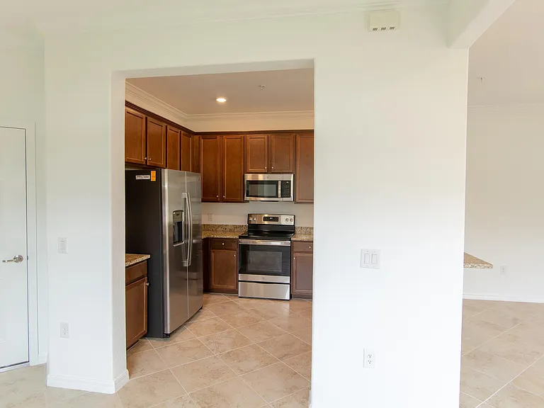 20457 Lagente Cir — Photo 4