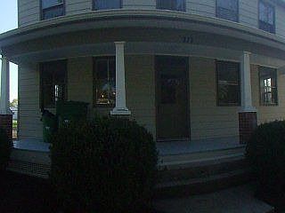 2nd image of 323 North St