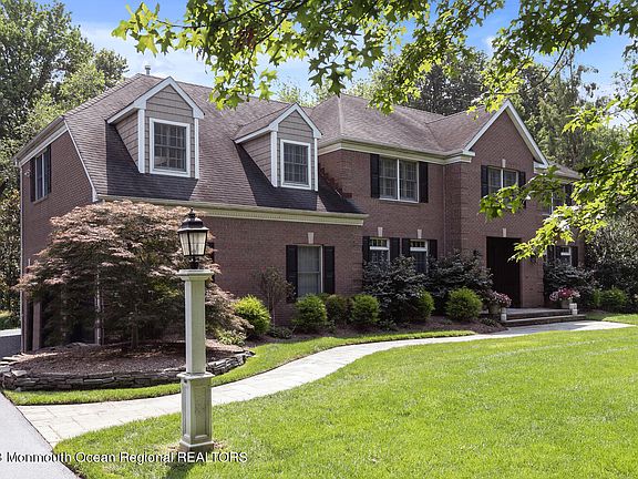 2nd image of 53 Strauss Drive