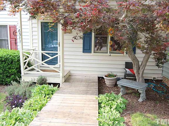 2nd image of 6511 Thetford Ct