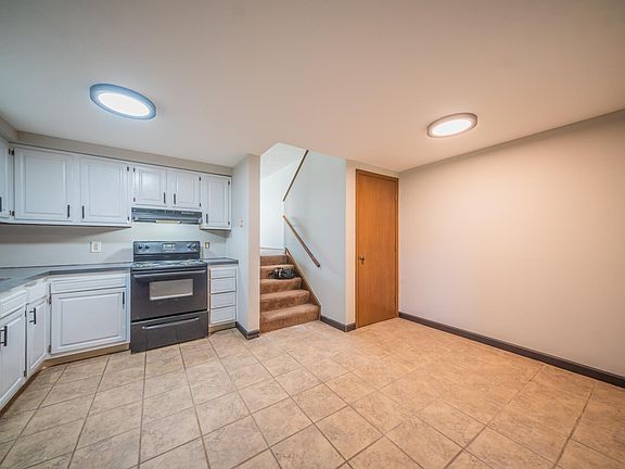 4th image of 4824 Ashland Ave