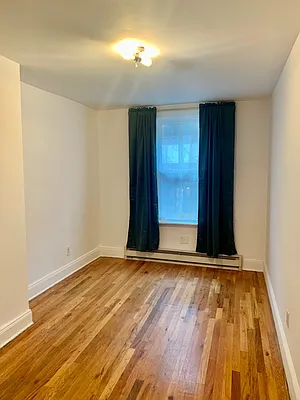 Rented by Select Real Estate | media 21