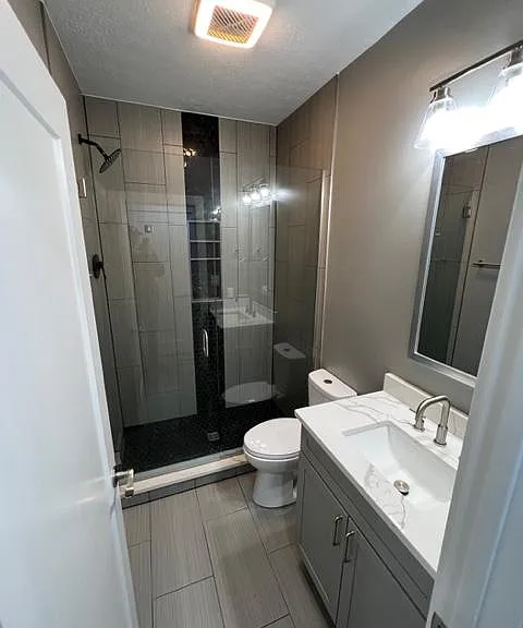 2056 N Park Ave — Photo 9